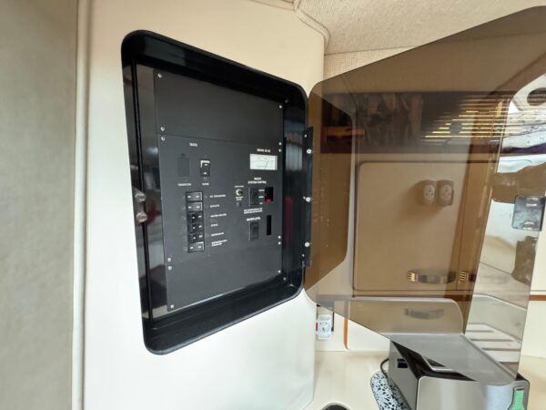 Sea Ray 350 Express Cruiser – Bild 13