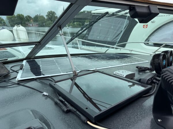 Sea Ray 350 Express Cruiser – Bild 16