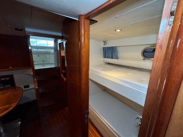 Cayman Yachts 38 WA – Bild 11