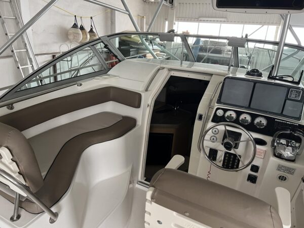 Boston Whaler 28 HT Conquest – Bild 8