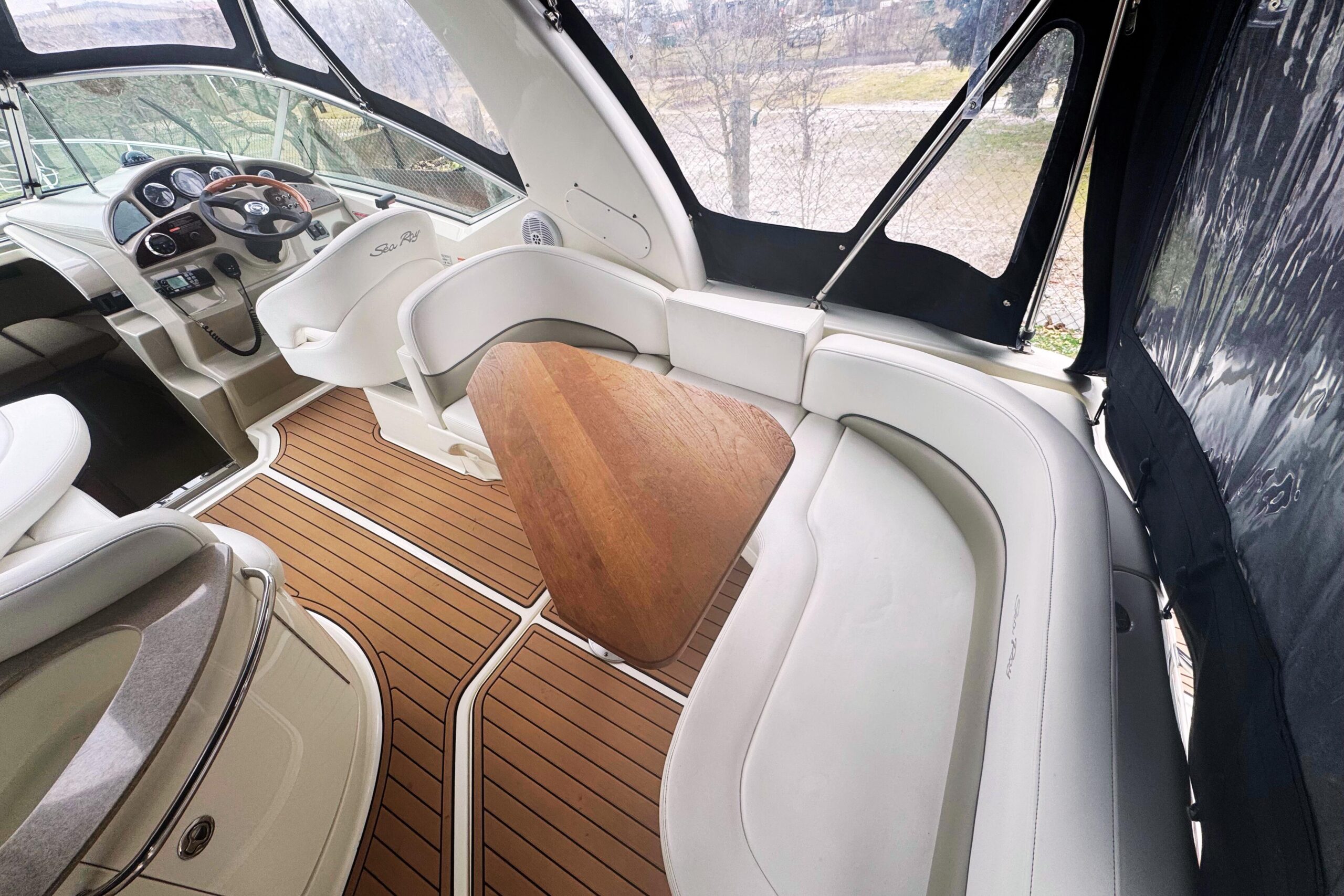 Sea Ray 275 Sundancer – Bild 10