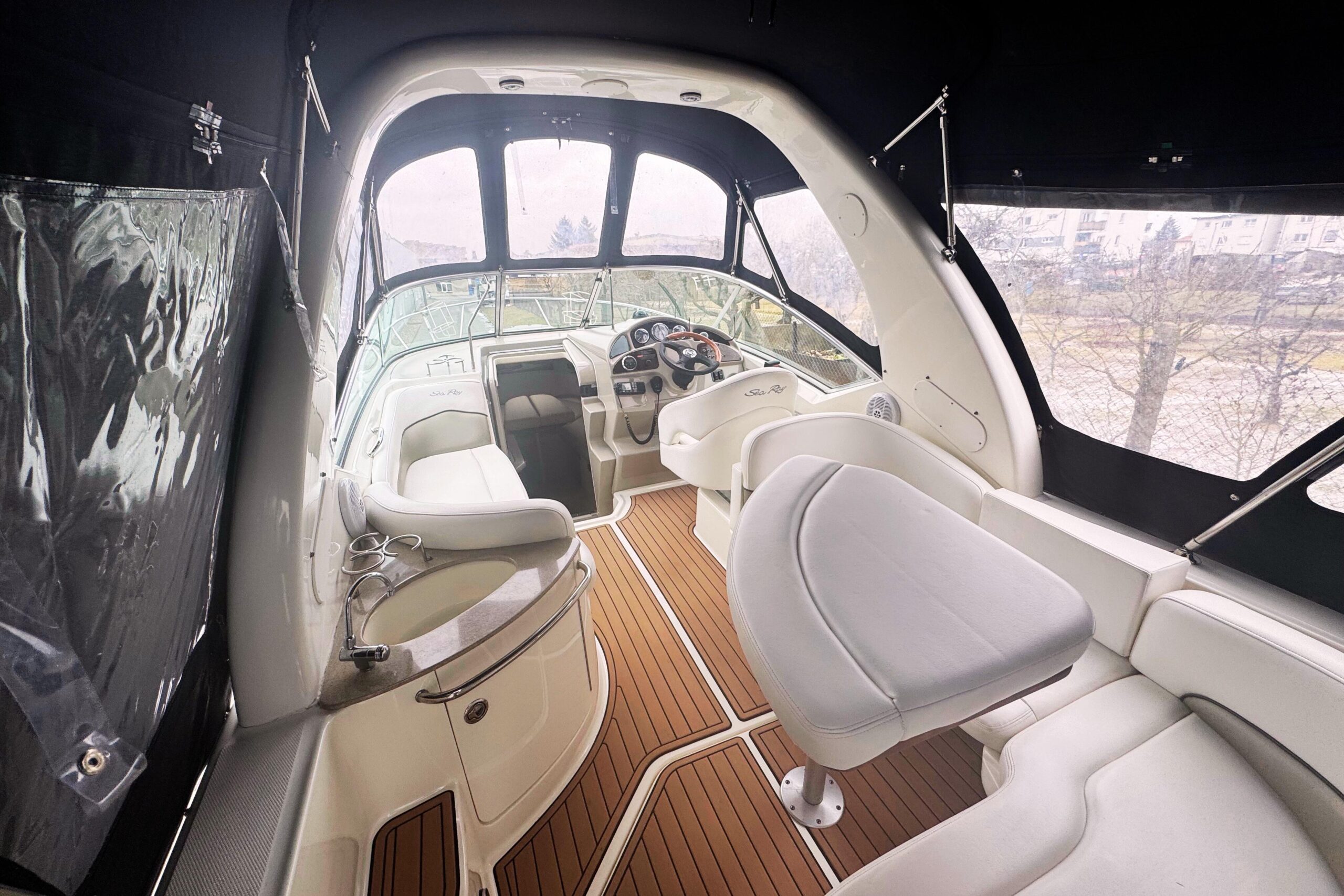 Sea Ray 275 Sundancer – Bild 11