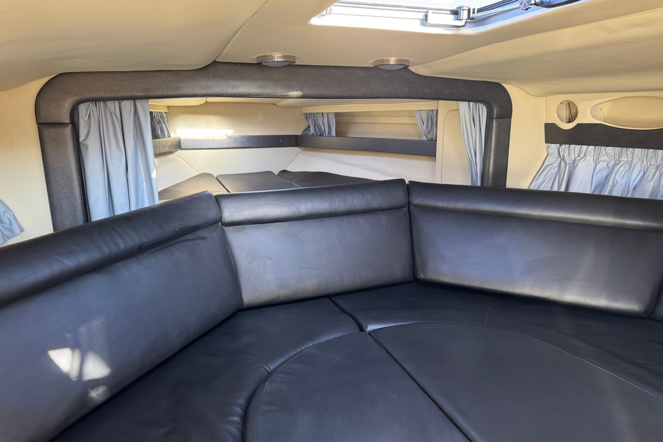 Sunseeker Tomahawk 37 – Bild 8